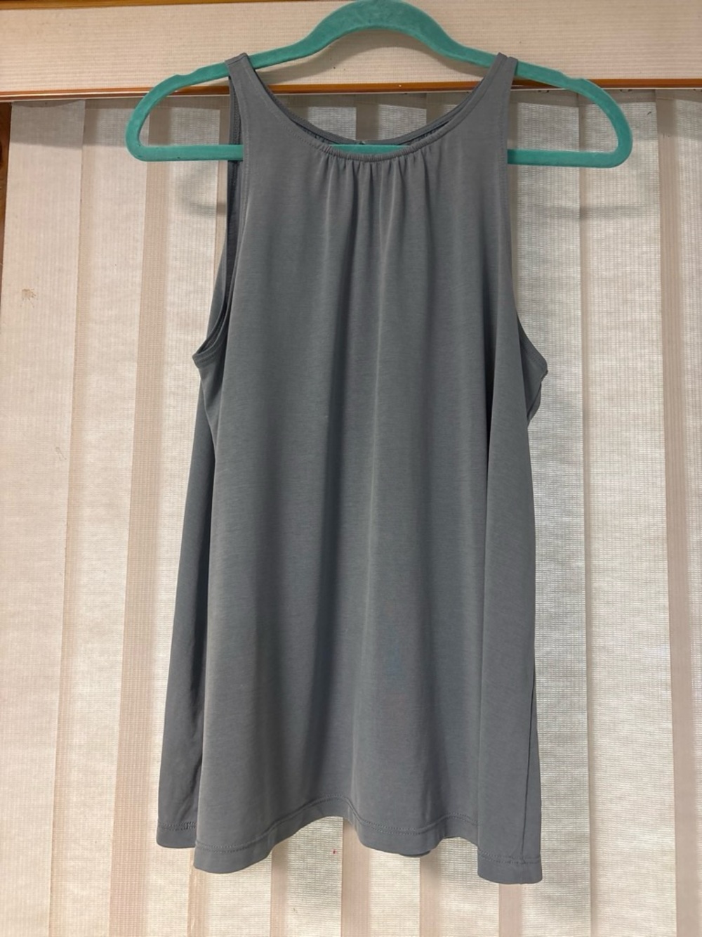 LOFT Gray Scoop Neck Sleeveless Tank